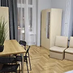 Beautiful Rooms On The Joseph Boulevard