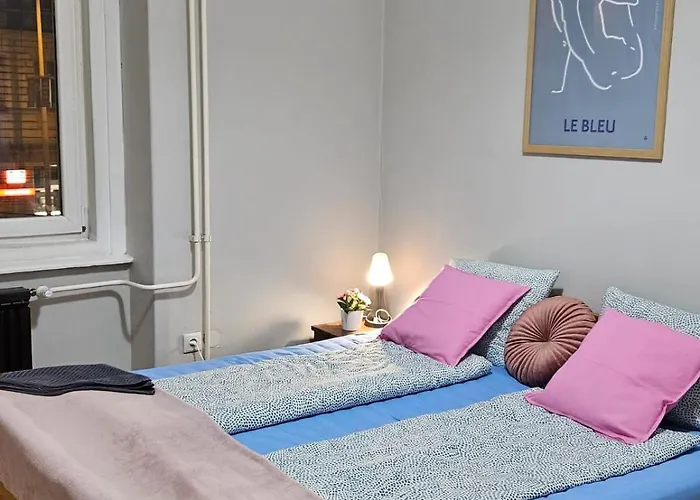 Beautiful Rooms On The Joseph Boulevard