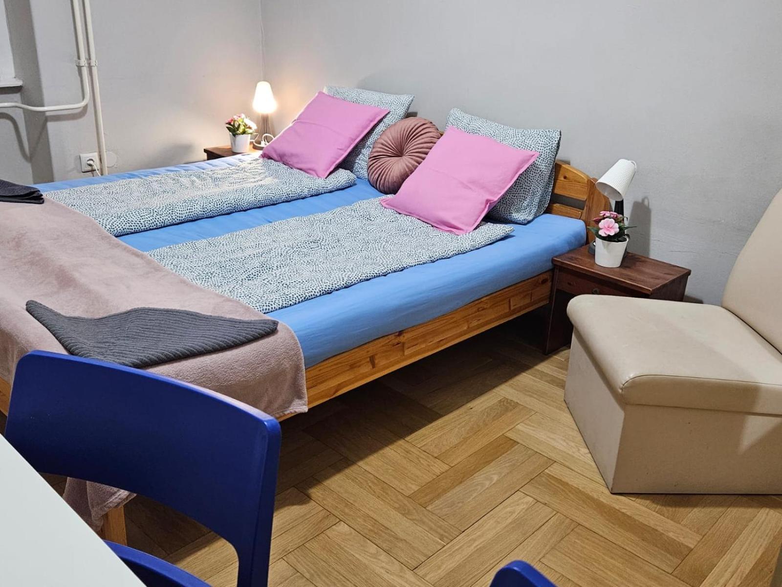 Beautiful On The Joseph Boulevard Hostel *