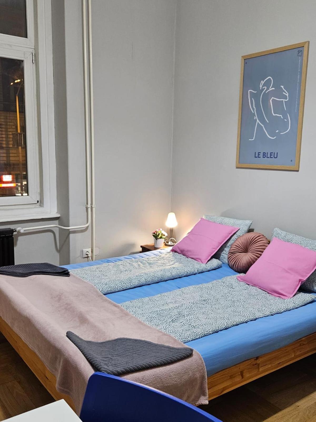 Hostel Beautiful On The Joseph Boulevard *